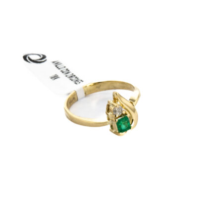 ANILLO CON ZIRCONES 18K