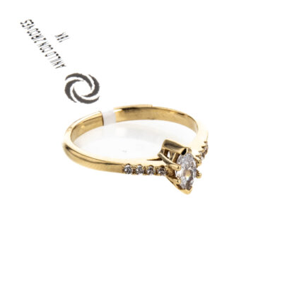 ANILLO CON ZIRCONES 18K